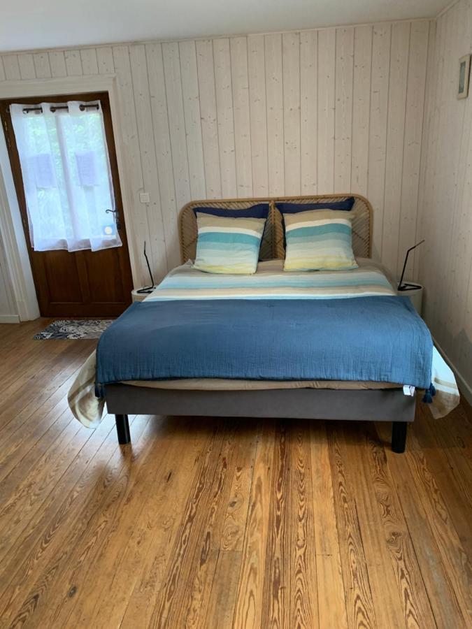 Bed and Breakfast La Ferme D'Aristide Saillenard Exterior foto