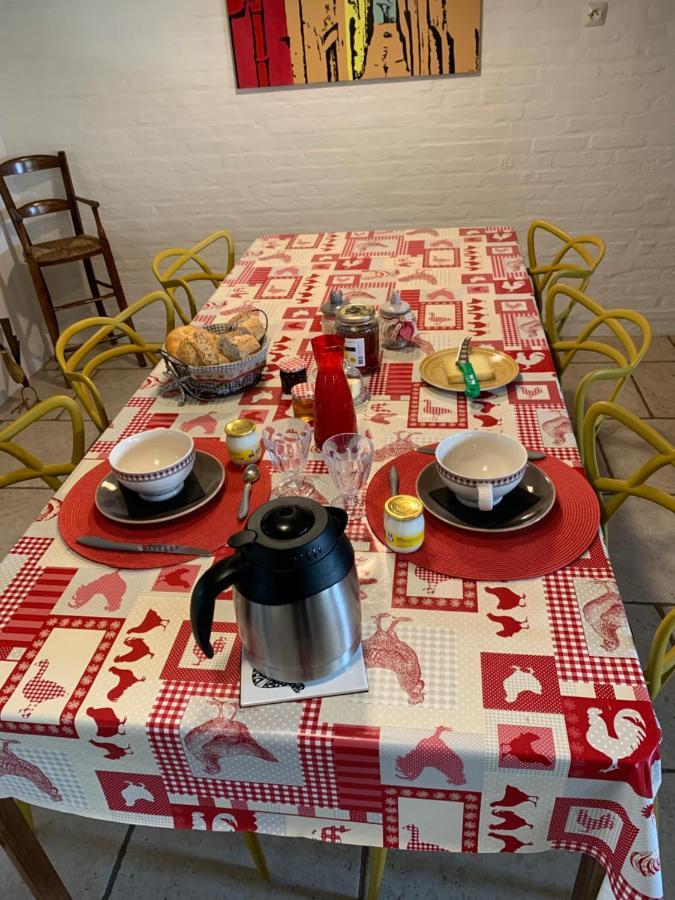 Bed and Breakfast La Ferme D'Aristide Saillenard Exterior foto
